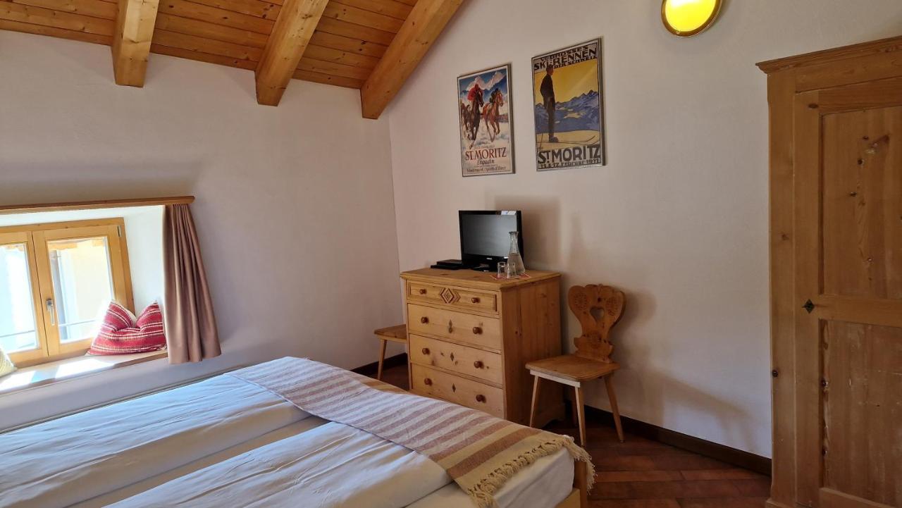 Weisses Kreuz - Crusch Alva Bed & Breakfast Samedan Ngoại thất bức ảnh