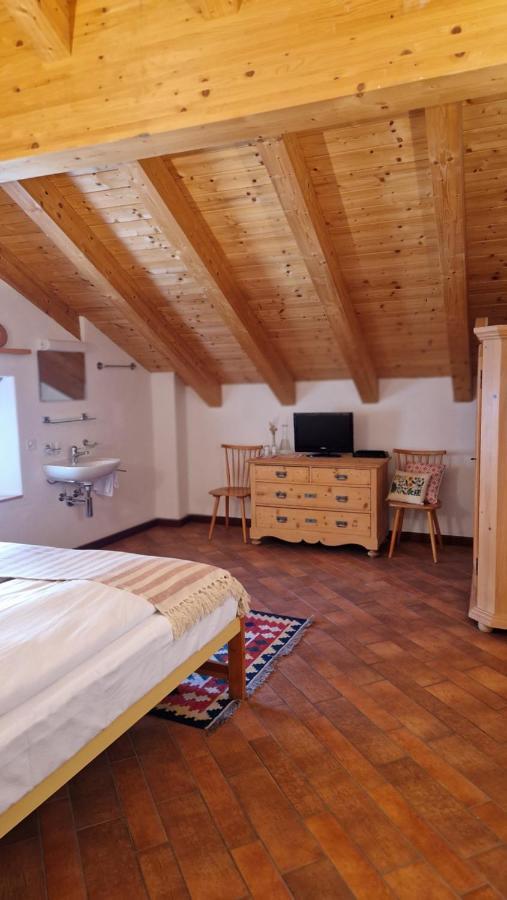 Weisses Kreuz - Crusch Alva Bed & Breakfast Samedan Ngoại thất bức ảnh