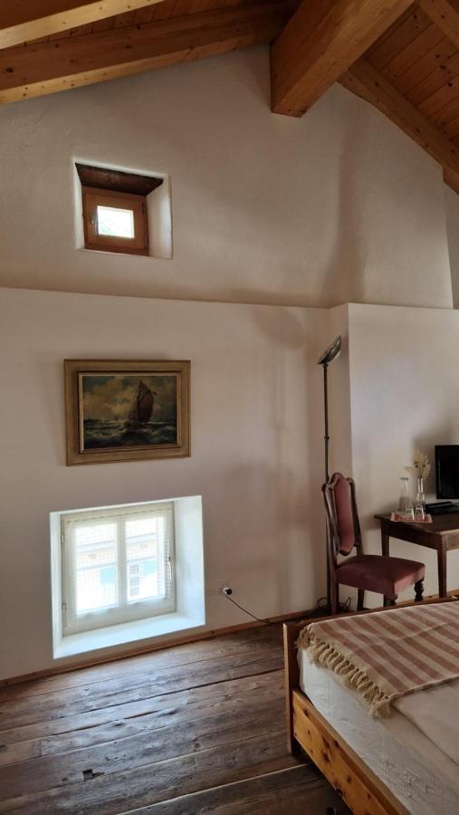 Weisses Kreuz - Crusch Alva Bed & Breakfast Samedan Ngoại thất bức ảnh
