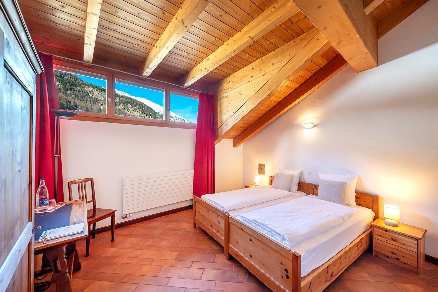 Weisses Kreuz - Crusch Alva Bed & Breakfast Samedan Ngoại thất bức ảnh